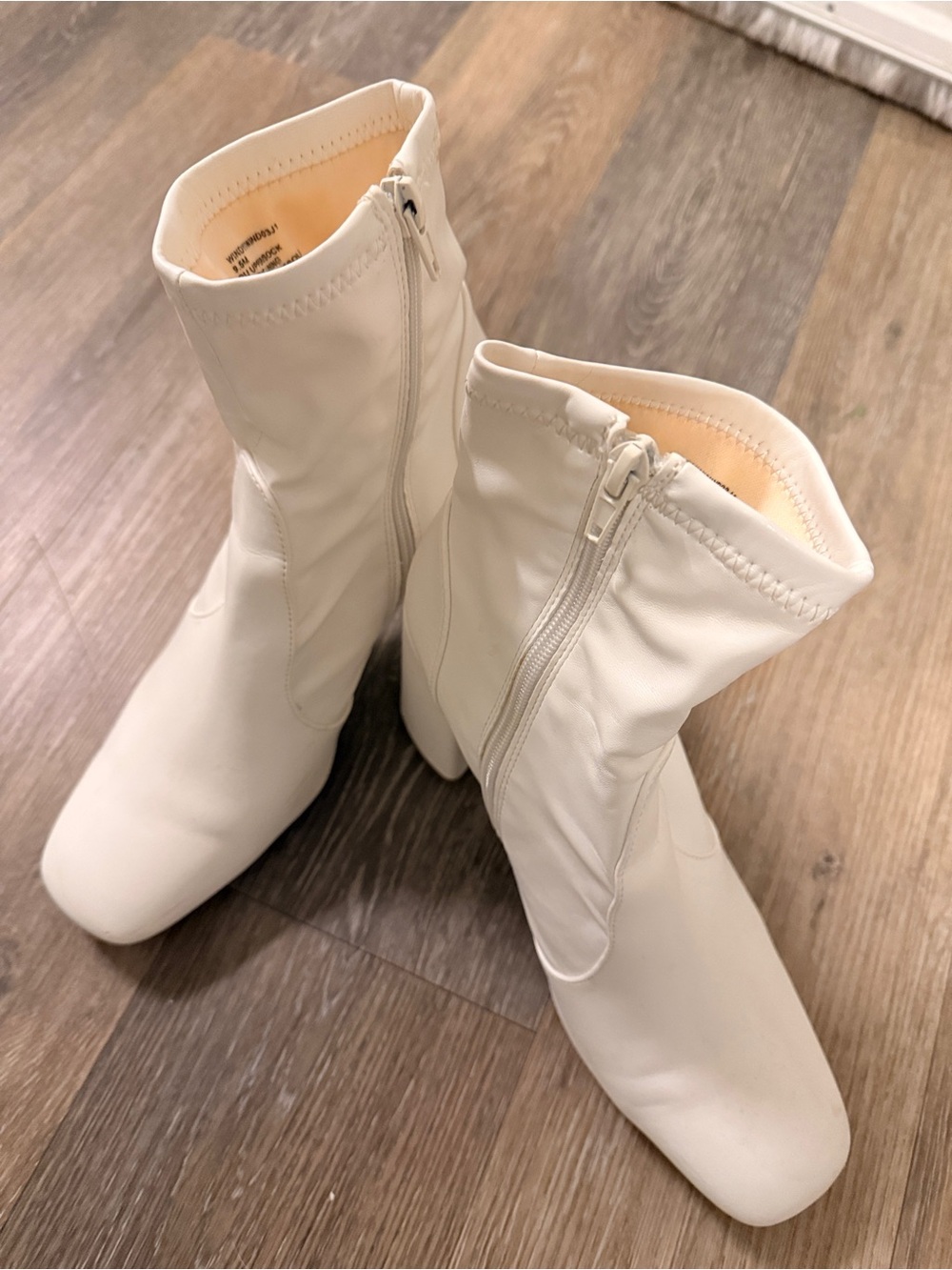 White Women's Mid-Calf Zip Stretch Boots